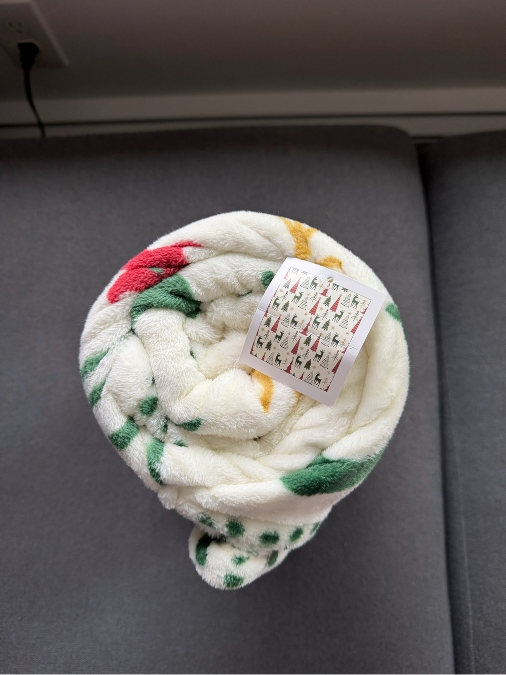 Red & White Holiday Flannel Throw - Picture 3 of 4